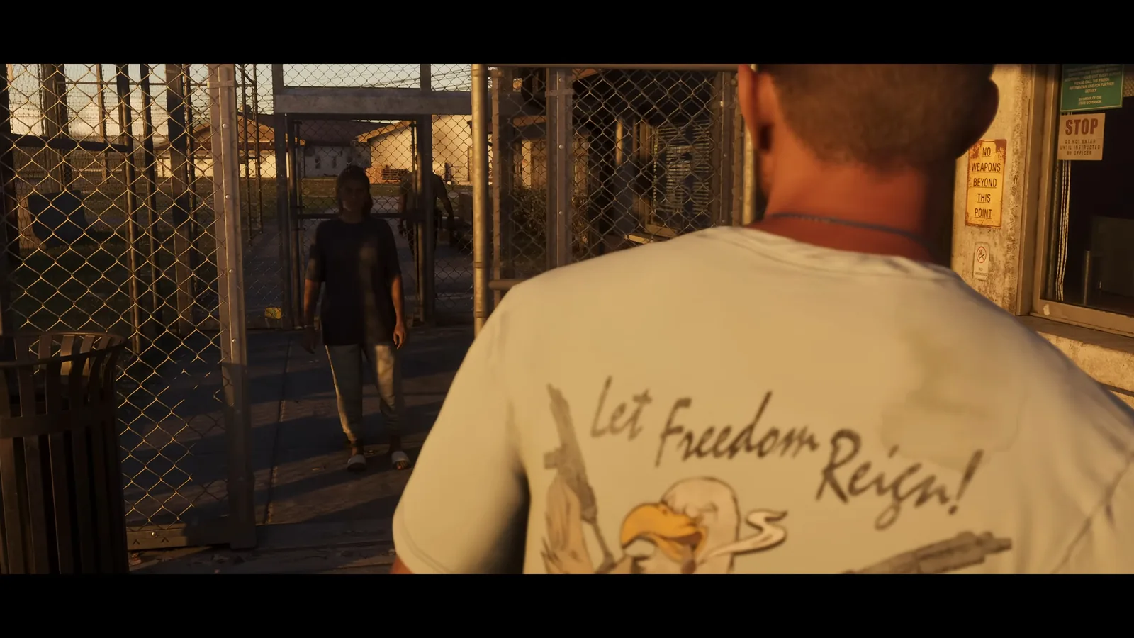 Jason buscando a Lucia en la penitenciaría